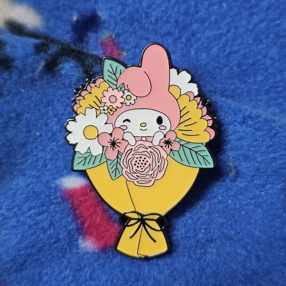 Sanrio Loungefly Hello Kitty & Friends Bouquet Blind Pin MY MELODY Enamel Pin